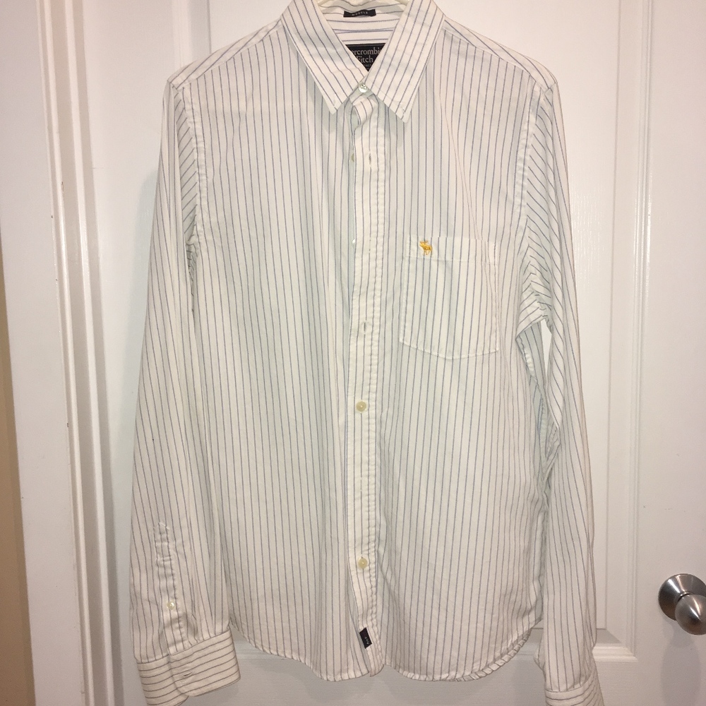 White Pin stripe Abercrombie Shirt Size Large